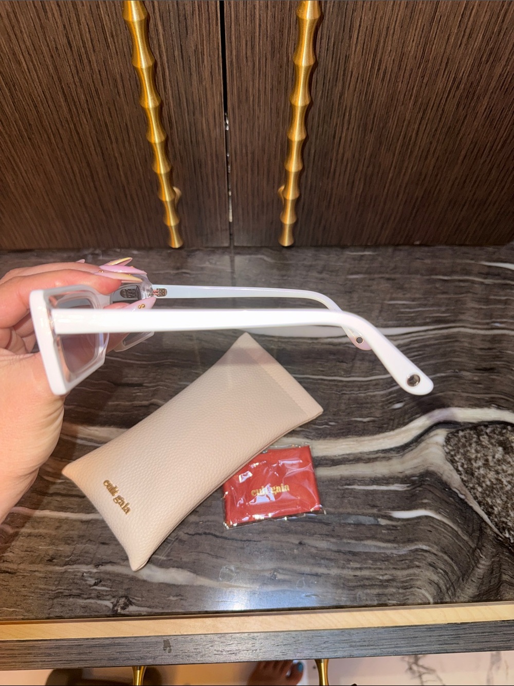 Cult Gaia White Hera Sunglasses NEW - Picture 11 of 17